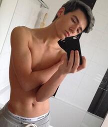 Favorite Wall Twinks Gay Tube Smooth 606f906865e52.jpg