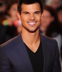 Handsome & Fit Taylor Gay Tube 60707722ca510.jpg