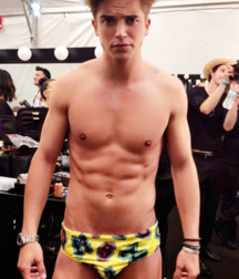 Sexy Model River Gay Tube 608b2da3b0ad1.png
