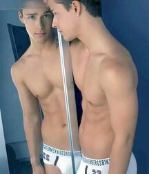 Gay Tube Shirtless Twinks Hunks 608de0530100d.jpg