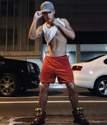 Handsome Model Sean Gay Tube 608ff0334c055.jpg