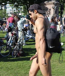 Public Naked Guys Twink Tube 60907cf1c1952.jpg