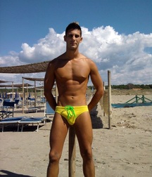 Gay Tube Sexy Speedos Guys 60908bdbc47cf.jpg