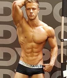 Sexy Muscles Gay Tube 609181d5a7683.jpg