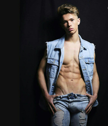 GayBoysTube Sexy Jeans Guys 6091be409883a.jpg