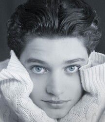 Faces Attractive GayBoysTube 60946fa0458fc.jpg