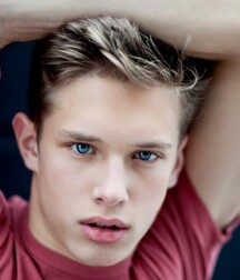 Faces Attractive GayBoysTube