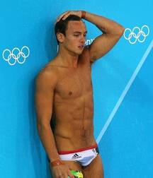 Speedo Twinks GayBoysTube athlete shirtless 609ac14c7ec1b.jpg