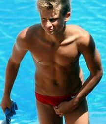 Speedo Guys shirtless gay tube 60a2d19d911a3.jpg