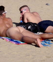 Sexy Asses Gay Tube Bubblebutt  60b00804ce038.jpg