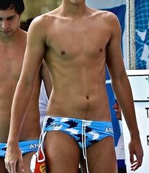 Twink Speedos handsome gay tube 60c4dace5eaf3.jpg