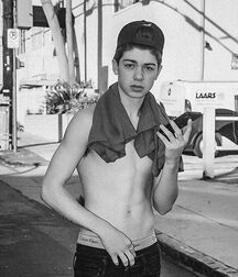 Boys Porn Wall Favorites Twinks Nude 60d253567fc3f.jpg