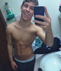 Gay Porn Wall Favorites Twinks Real Selfies 60d28ce9cff61.jpg