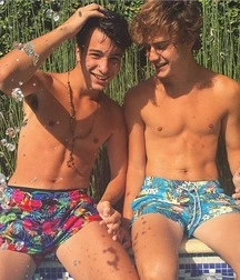 Gay Porn Wall Favorites Twinks Real Selfies