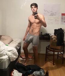 Twink Tube Sexy Underwear Guys malemodel 60f9edffbeffc.jpg