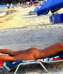 Gay Porn Naked Beach 60fc79f117072.jpg