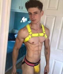 Sexy Yellow Gay Porn Tube 610730096788a.jpg