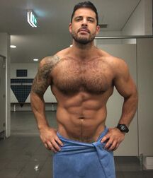 Sexy Towel Guys Twink Tube athletic 610ec275ea178.jpg