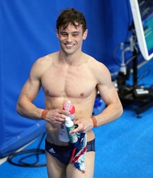 Fantastic Tom Twink Tube 610f16a6d3a5e.jpg