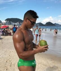 Sexy Brazil Speedos Twink Tube 61106b1e9c760.jpg