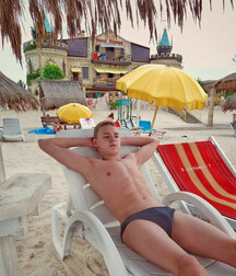 Speedo Guys Twink Tube athlete shirtless 6117238c3548e.jpg