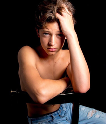 Jeans Twink Tube muscular  6119a85d9beaa.png