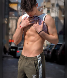 Shirt Lifter Twinks Tube Sexy 6123b931090fd.png