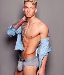 Sexy Underwear Guys muscular bulge 612710523cfac.jpg