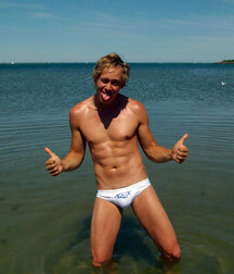 Sexy Speedos Shannon Twink Tube 612f9a4a5ee01.jpg