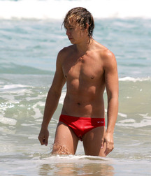 Sexy Speedos Shannon Twink Tube 612f9a5845c81.jpg