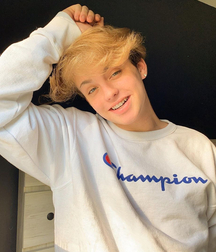 Handsome Faces Twink Tube portrait boys 61310710518da.jpg