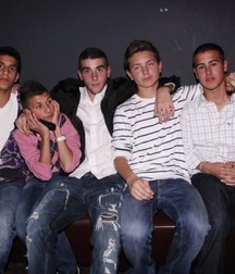 Sexy Jeans Twinks Gay Porn Boys 613fc15441c89.jpg