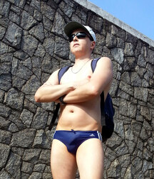 Speedo Twinks Hunks shirtless athlete 6146114ee24f1.jpg
