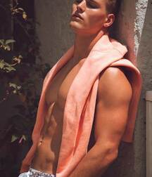 Handsome Model Austin Twink Tube 614c93511f918.jpeg