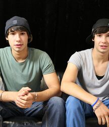 Aston Twin Twinks Gay Porn 614cf9f7d2bdd.jpg