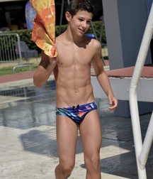 Twink Tube Shirtless Speedo Guys 614f5fe26a88b.jpeg