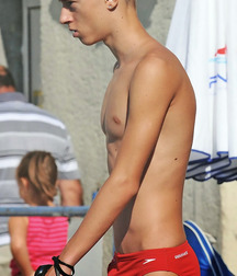 Red Hot Twinks Twink Tube 614f75d46f1ac.jpg