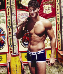 Twink Tube Sexy Model Tyler 61512f2016e06.jpg