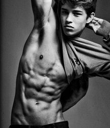 Handsome Model Francisco 6155256dd5cb9.jpg