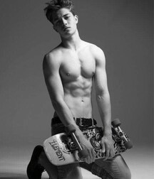 Handsome Model Francisco 615525753947f.jpg