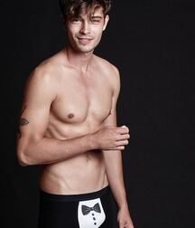 Handsome Model Francisco 615525a4cc29f.jpg