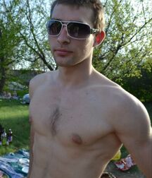 Sexy Sunglasses Guys Twink Tube 6158e96bcf813.jpg