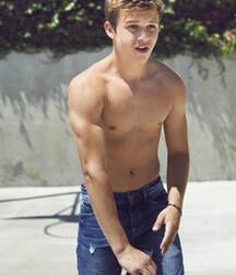 Gavin Macintosh Twink Tube 615cddea98b64.jpg
