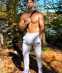 Boners & Bulges Guys Twink Tube 615fbeef50db1.jpg