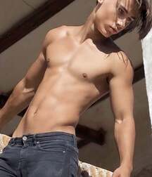 Sexy Jeans Guys Twink Tube 616104df30cfb.jpg