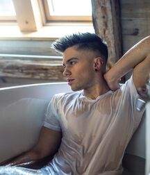 Sexy Model Adam 616756c591654.jpg