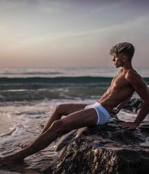 Sexy Model Adam 616756e565914.jpg
