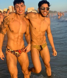 Sexy Speedo Guys Twink Tube athlete shirtless boys 616a59c9cd1b6.jpg