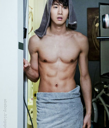 Abs Guys Twink Tube 616a6ef5148bf.jpg