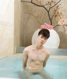 Hot Shower & Bath Guys Gay Porn 616b3d29f0e1f.jpg